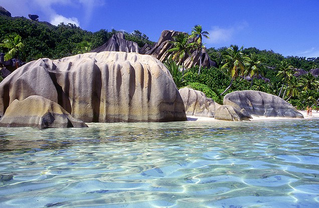 seychelles---la-digue-island---la-source-d-argent-beach